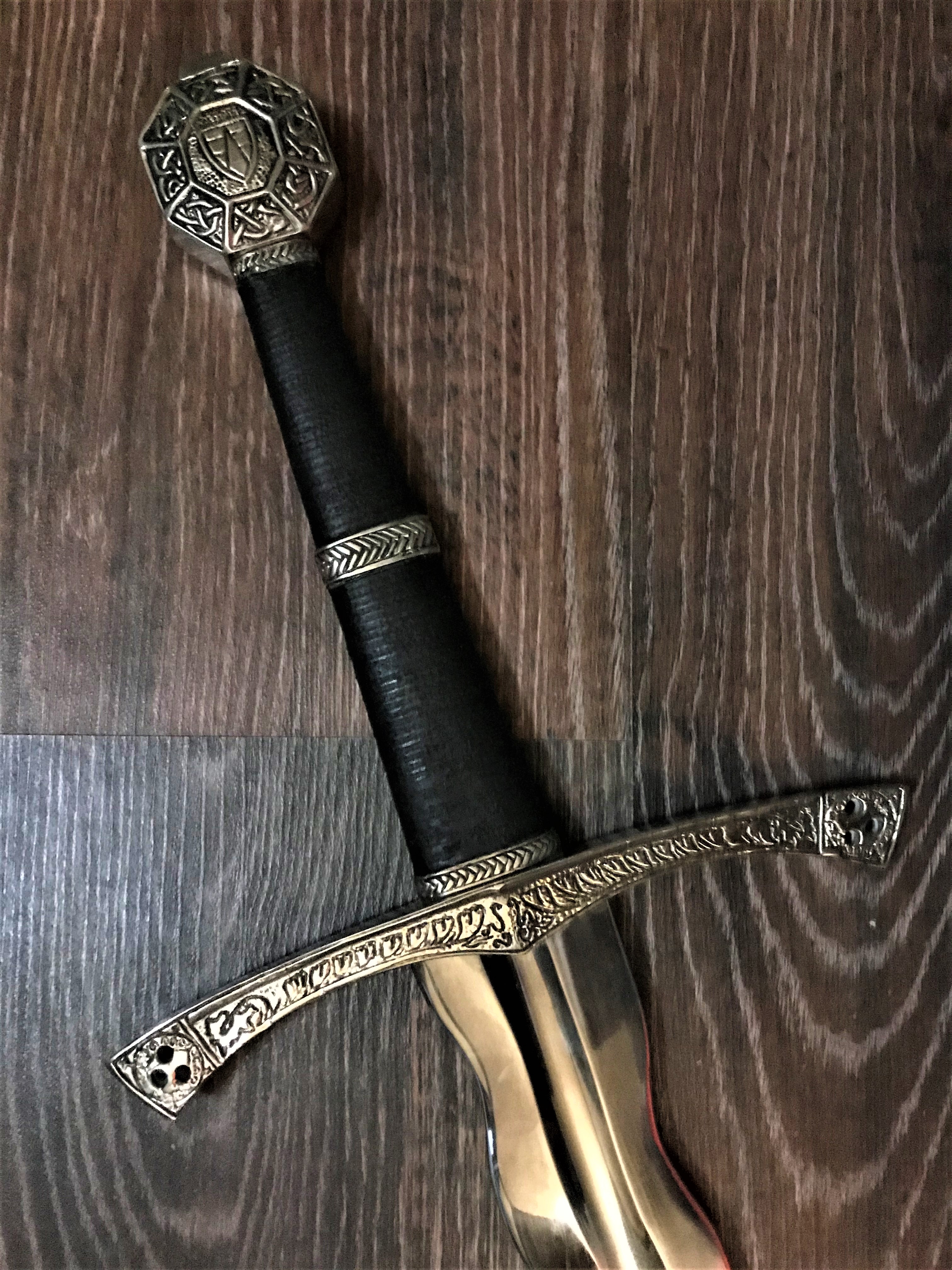 фото Готический полуторный меч (фламберг), XV в. 